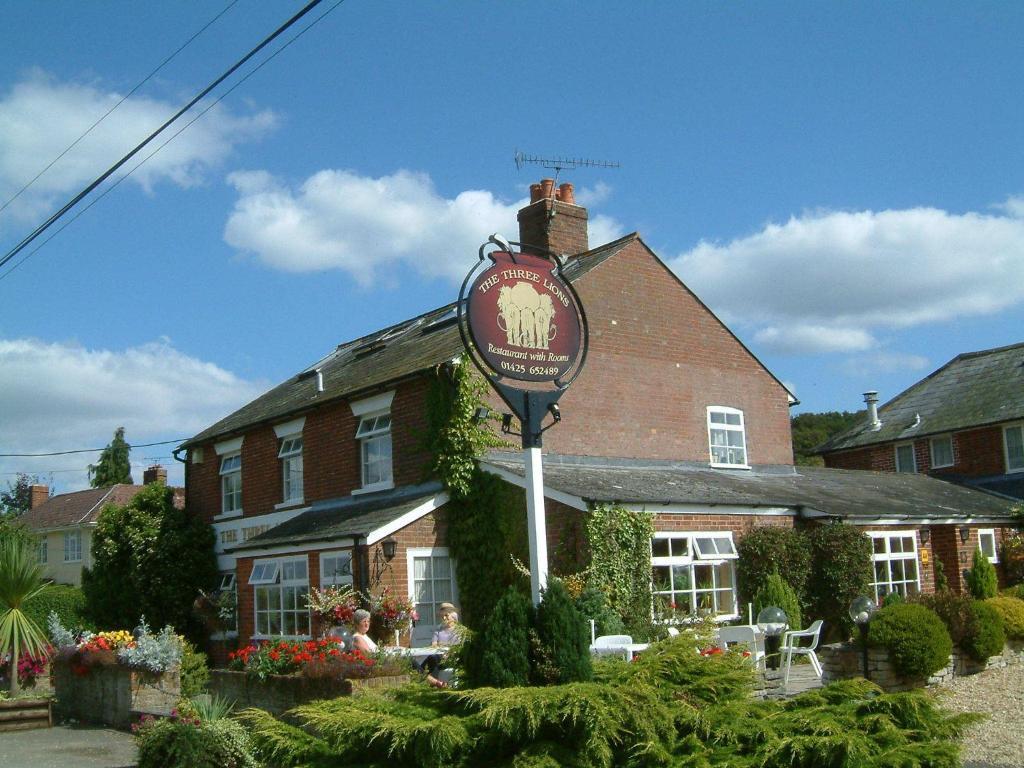 The Three Lions Fordingbridge Exterior foto